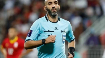 حكم مباراة السعودية وإندونيسيا يثير جدلاً واسعاً بتاريخه قبل انطلاق موقعة الملحق